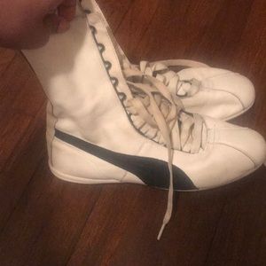 PUMA ESKIVA HI SNEAKERS